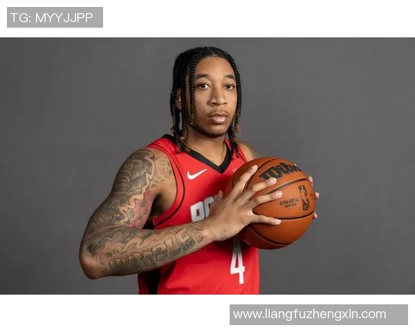 火箭队正式签下新秀球员，加强阵容备战季后赛